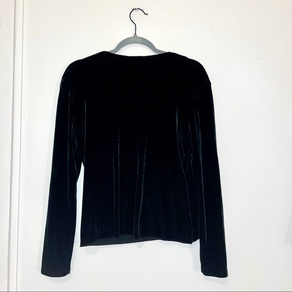 Black Velvet V neck line Top - Picture 3 of 5